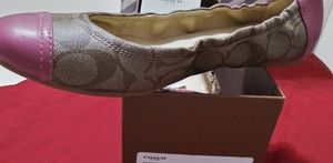 Beautiful new Coach shoes size 11